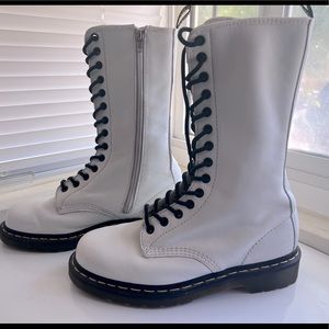 Dr Martens High top boots